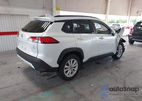 2022 Toyota Corolla Cross Le z USA, uszkodzony, nr VIN 7MUCAABGXNV026593